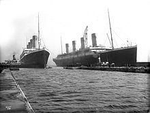 220px-Olympic_and_Titanic